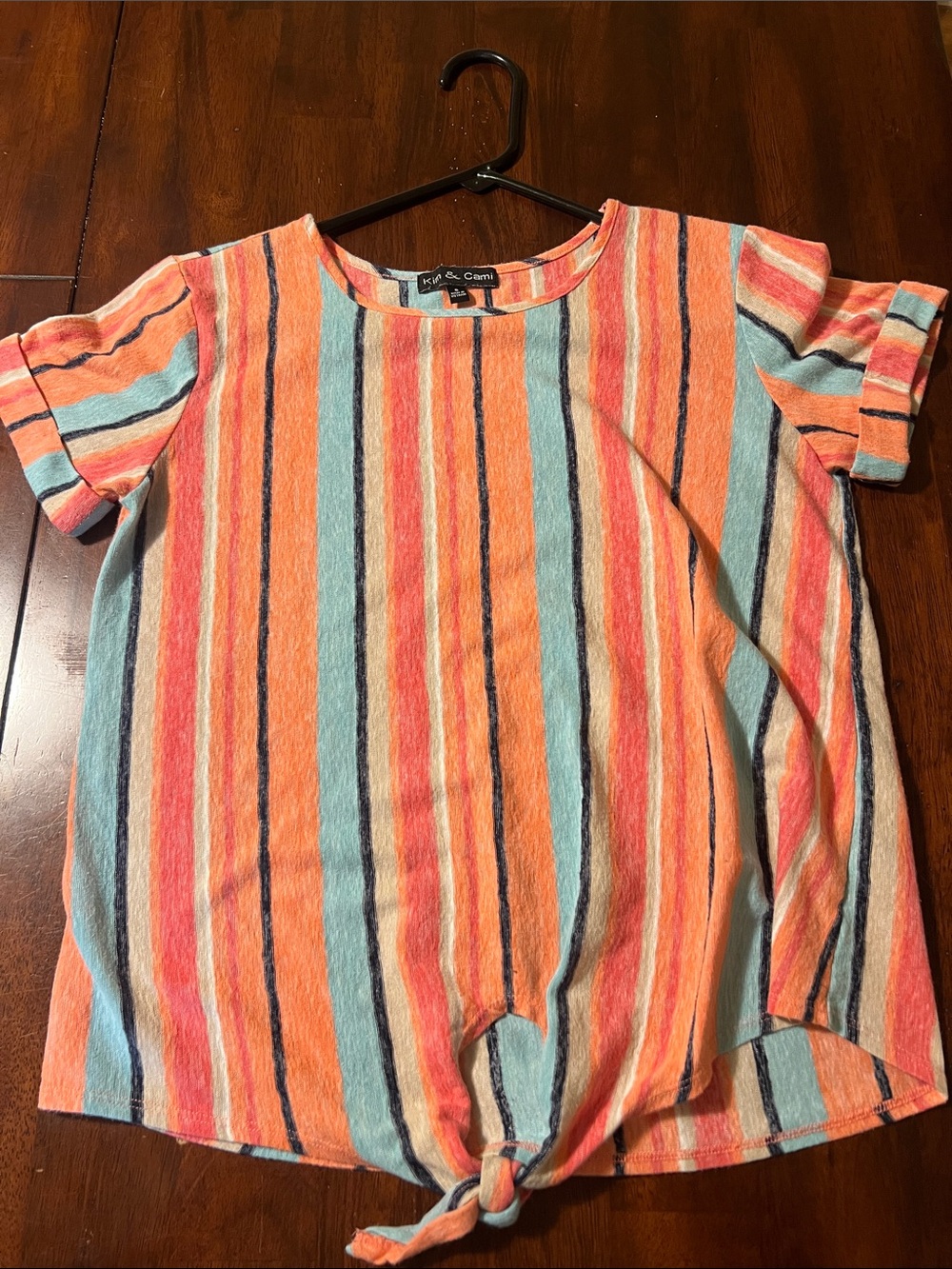 Cute Kim & Cami blouse